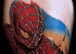 This Spider-Man tattoo shows the city he protects reflected in his eyes