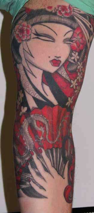Tattoo artist Venus Flytrap uses traditional Japanese themes and modern art styles in this geisha tattoo