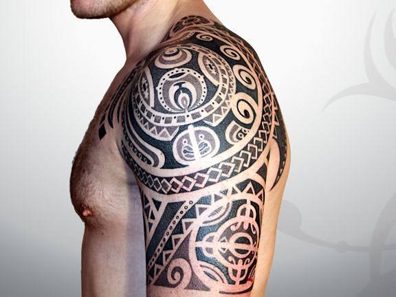 This geometric mandala tattoo shows Daemon Rowanchildes skill with black ink tattoos